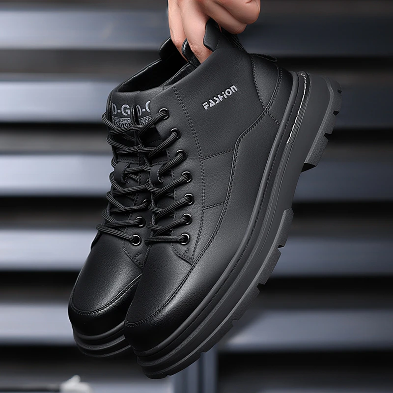 新款休闲马丁靴男士机车风秋冬高帮鞋潮流百搭厚底波仔工装风短靴