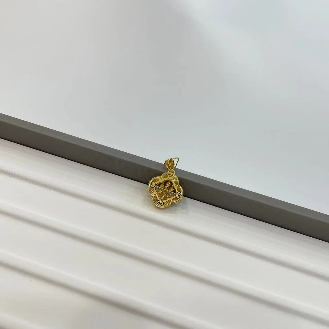 【金源珠宝】足金999.9 元宝草草算盘黄金吊坠 4.28