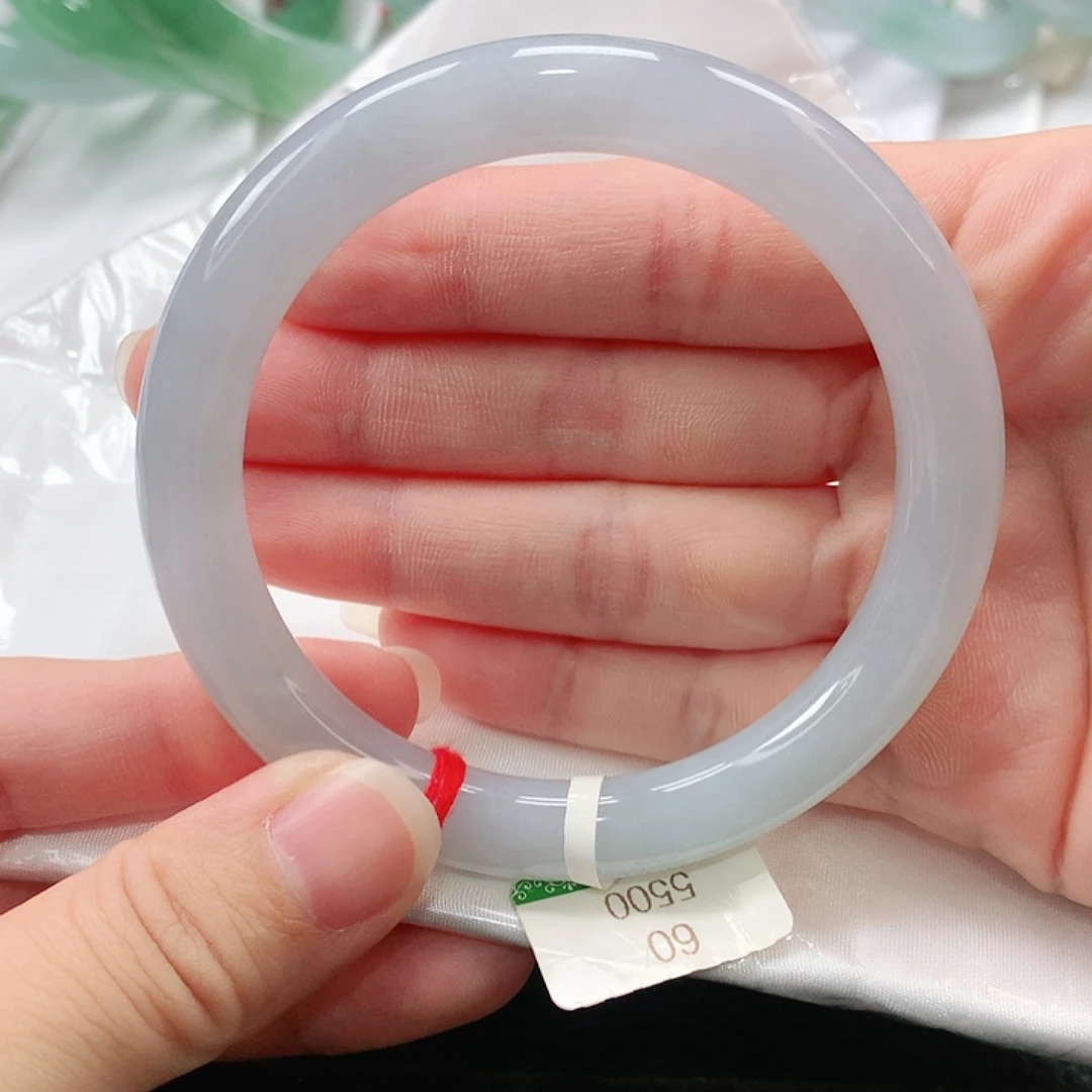 翡翠手镯未镶嵌缅甸A货翡翠手镯