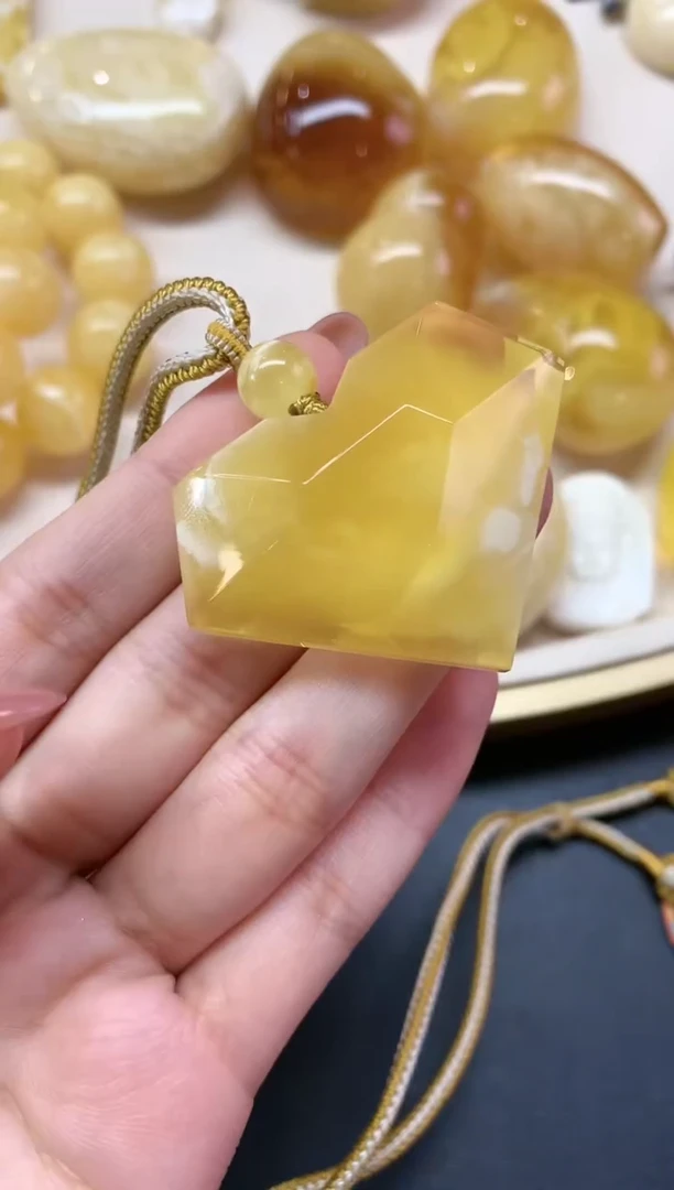 【闪购商品】蜜蜡裸石未镶嵌吊坠S164|1500