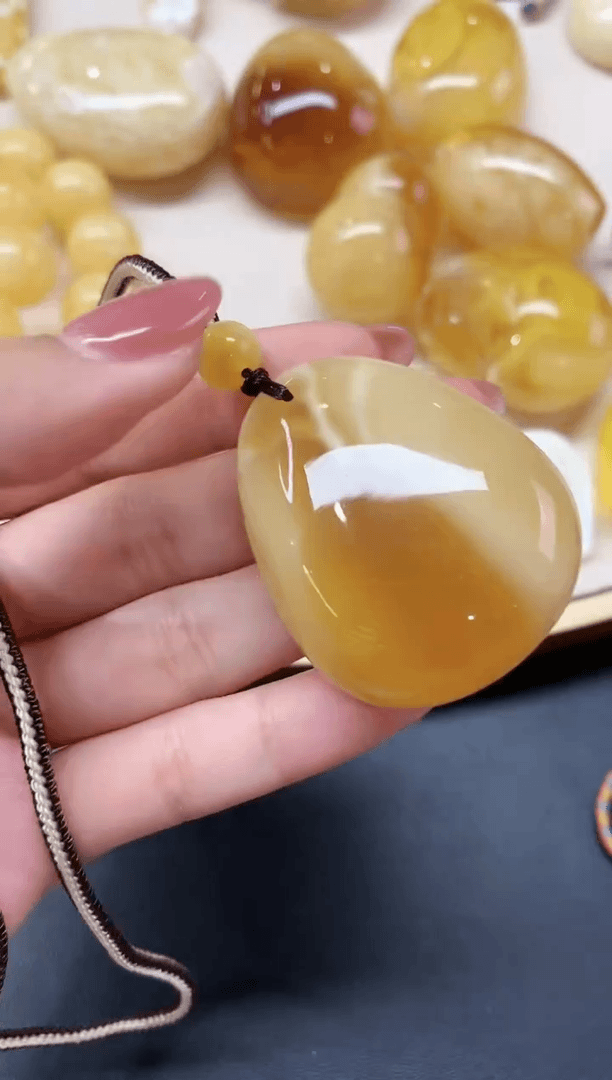 【闪购商品】蜜蜡裸石未镶嵌吊坠S180|1980