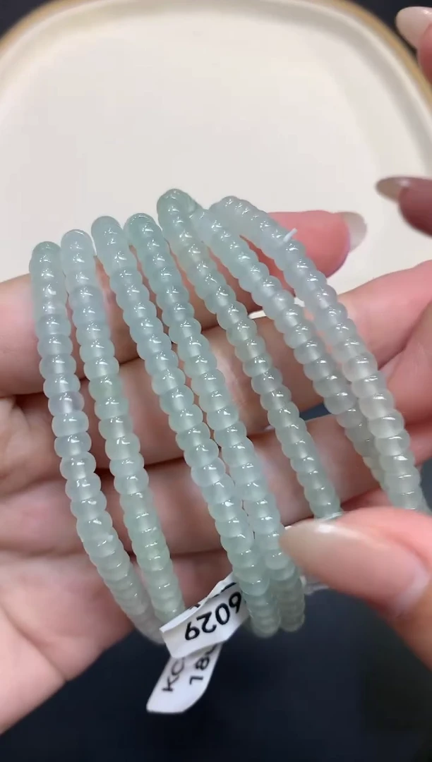 【闪购商品】翡翠手串未镶嵌（多样性发一件）W613|980