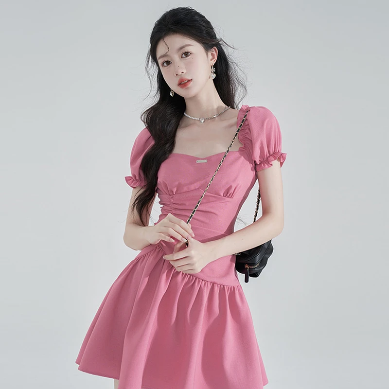 方领连衣裙女装法式泡泡袖夏季2025新款荷叶边褶皱气质收腰裙1341