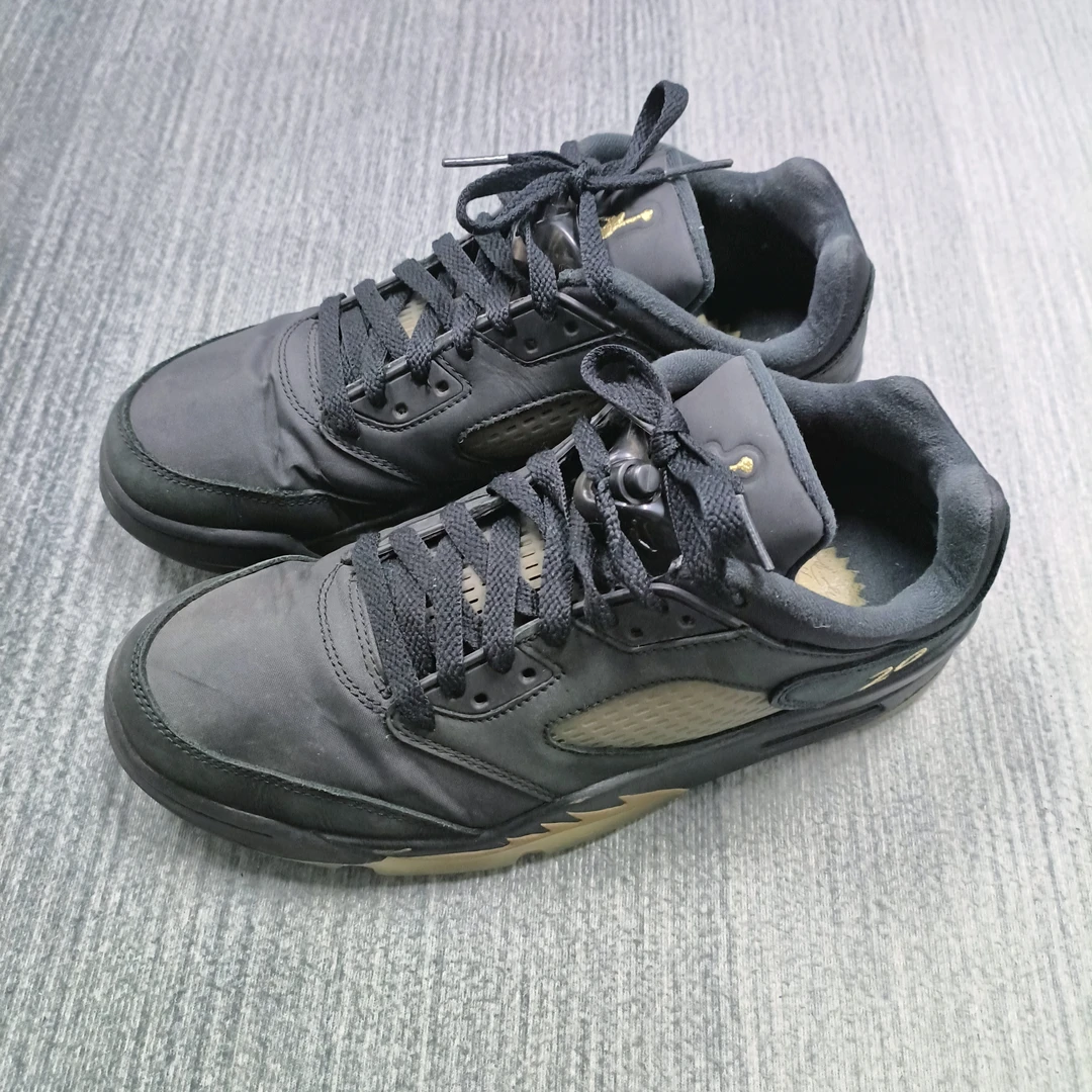 41码/乔丹air jordan aj5 wings 低帮 休闲鞋/9新无盒/公价2289