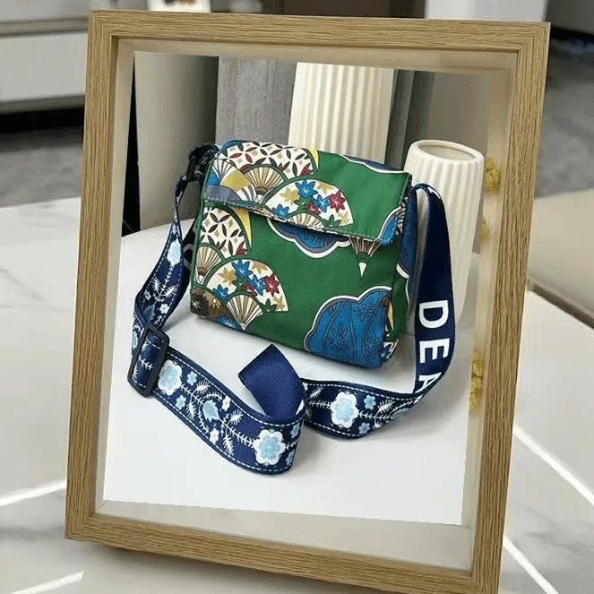 特色百搭大容量斜挎包单肩包包女民族风货架休闲时尚百搭布包