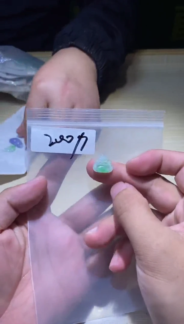 【闪购商品】定制翡翠未镶嵌5212040