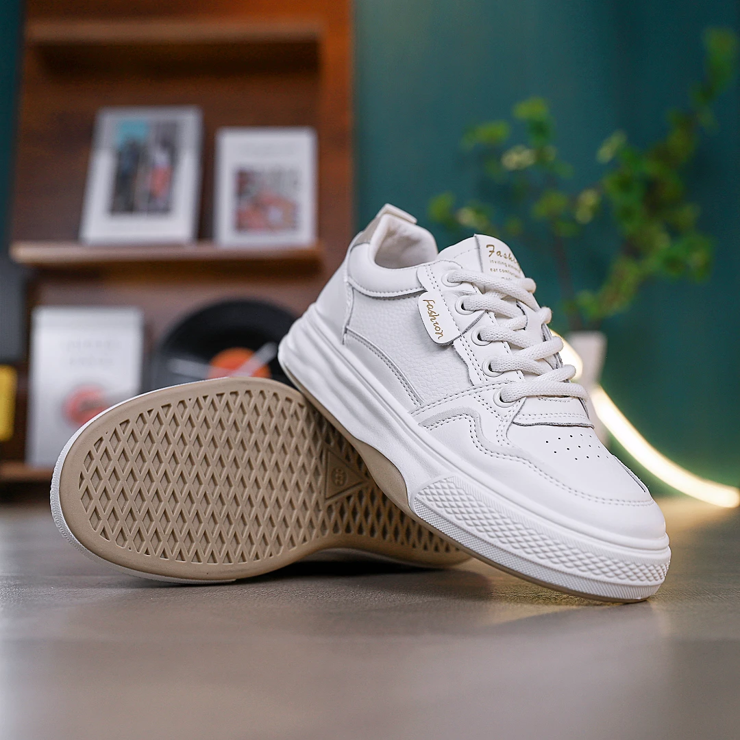 【男鞋】春季新款男士百搭透气小白鞋2025韩版时尚休闲运动板鞋