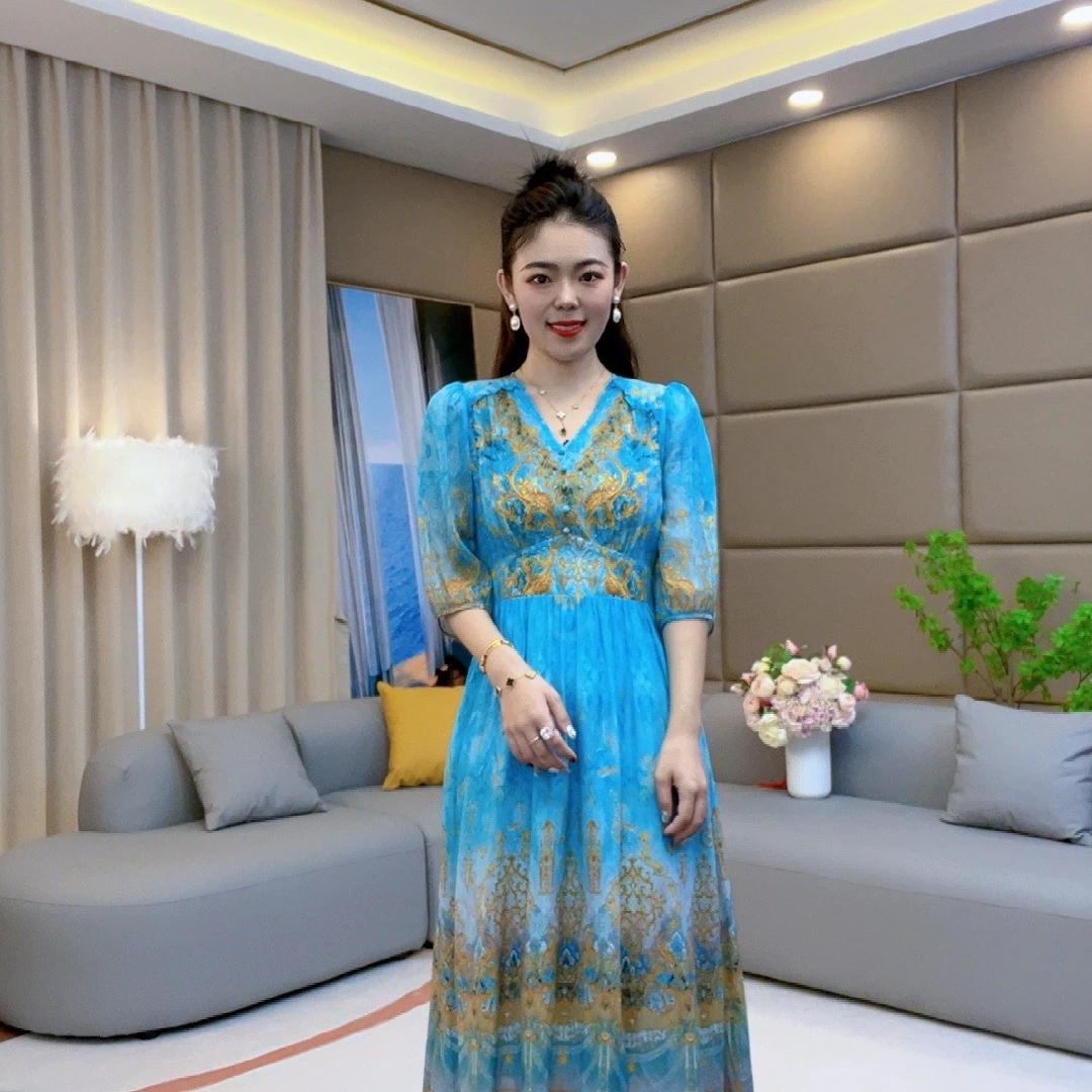 【火火精选】法式V领蓝色气质修身收腰印花女士桑蚕丝连衣裙  90420