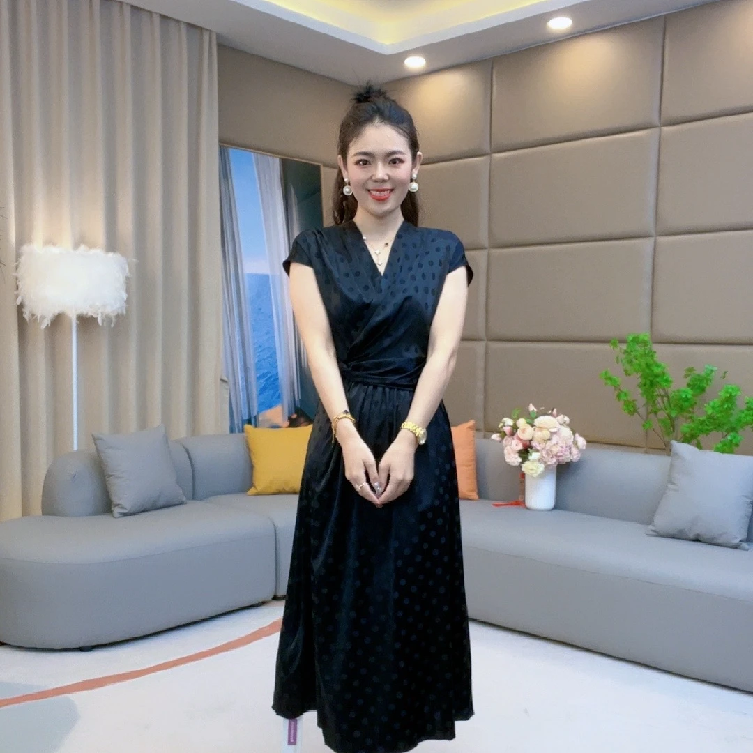 【火火精选】红绿黑无袖波点气质显瘦长款女士桑蚕丝连衣裙 90370