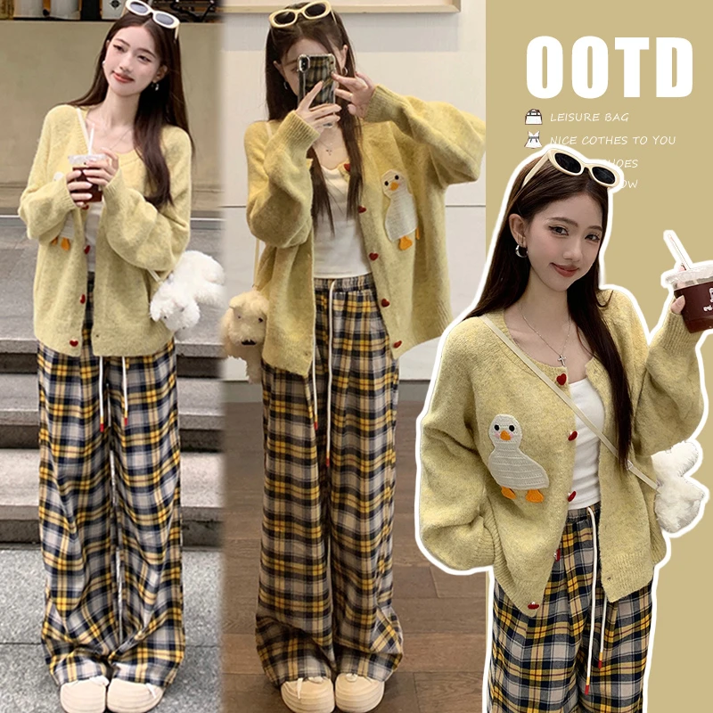 孕妇装2025新款秋冬季韩版洋气甜美长袖毛衣外套格子阔腿裙子孕妇