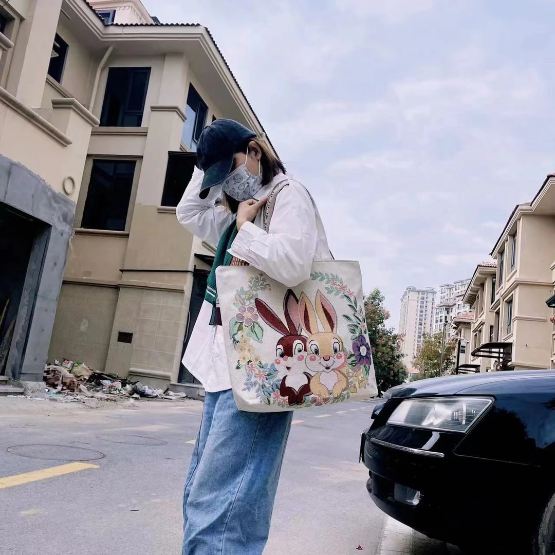 [金丝大包]卡通双面帆布刺绣单肩布包时尚休闲托特包妈咪包