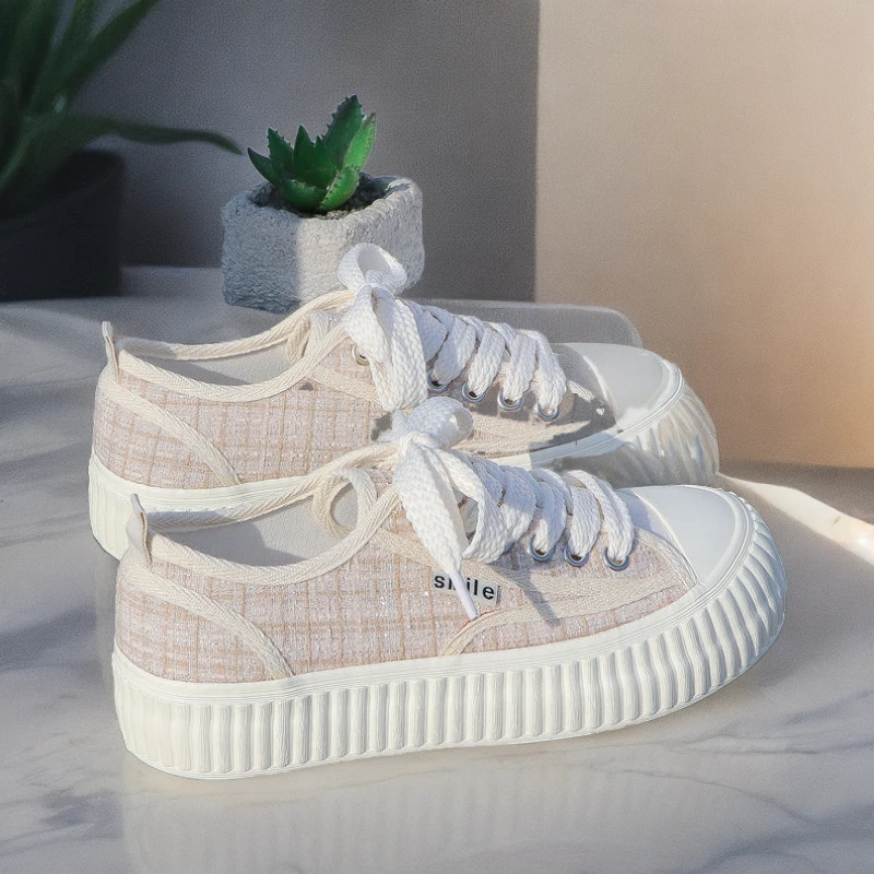 百搭时尚帆布鞋女2024年春夏新款潮鞋休闲小众厚底小白鞋ins板鞋