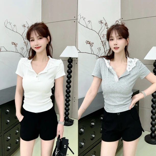 《南法轻盐》蕾丝连帽假两件T恤（前长52，后长54）