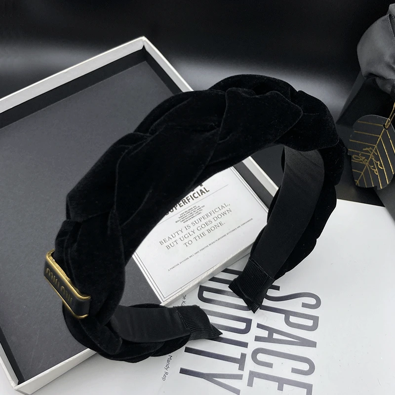 高颅顶发卡发箍女2025网红新款丝绒时尚气质显脸小头饰压发头箍