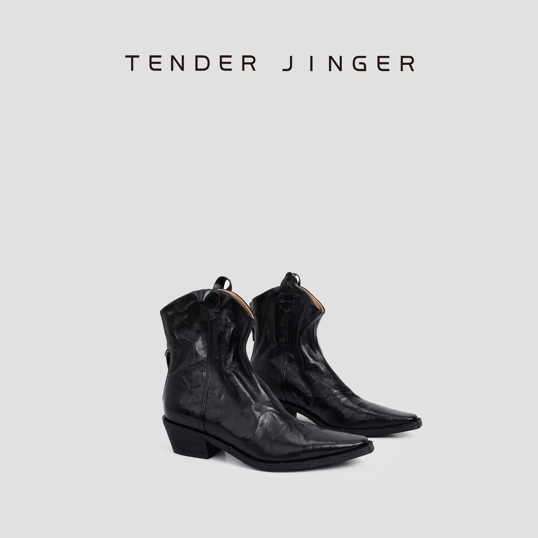 Tender Jinger复古百搭2024年冬季新款尖头个性手抓纹时装短靴