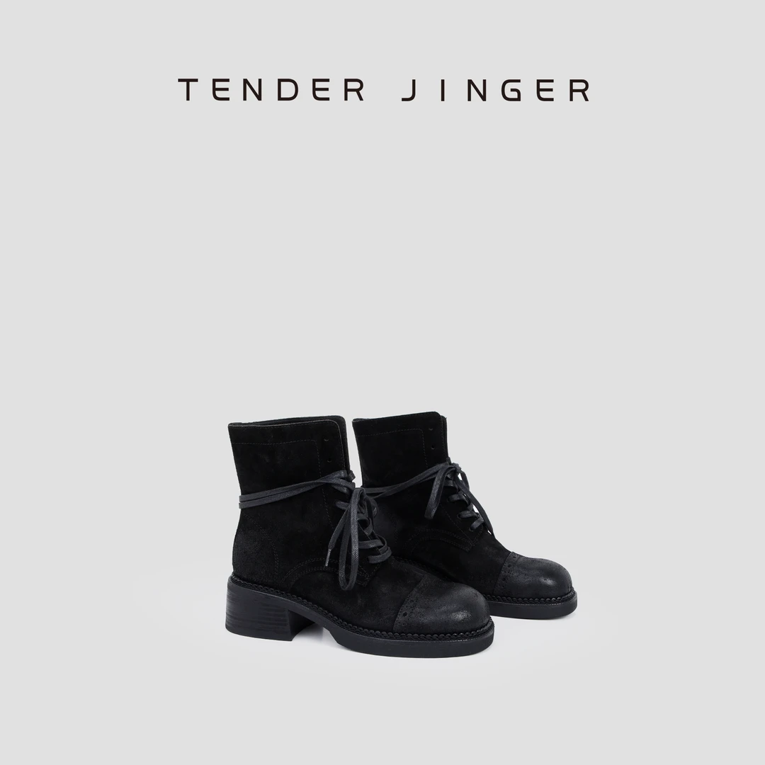 Tender Jinger｜线下专供 复古布洛克雕花绑带马丁靴 M240837