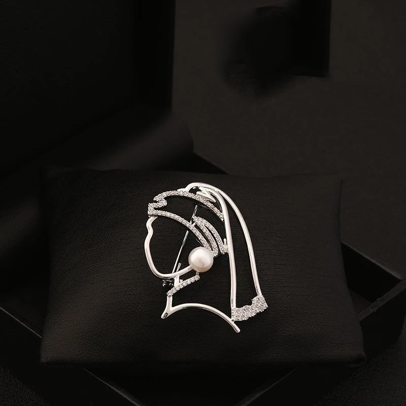 合金胸针 尊贵少女胸针西装轻奢配饰气质高级感 别针衣服配饰品