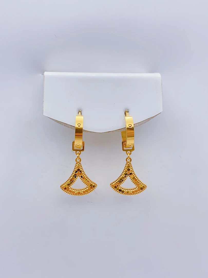 老庙黄金2 足金 精工5G工艺 龙鳞小裙子 百搭卡家耳扣 4.62克