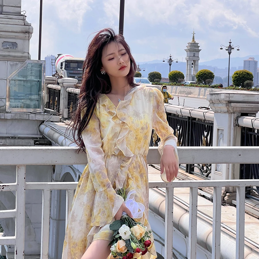 CHICHEN/晨妍 《西西里花园》V领显瘦设计感连衣裙