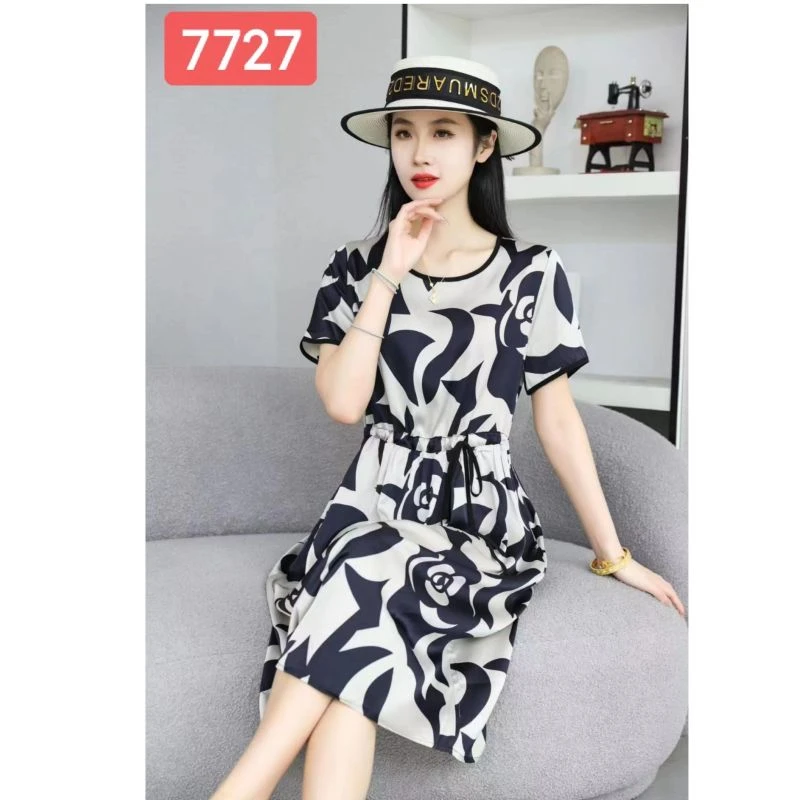 7727-17新款时尚显瘦连衣裙