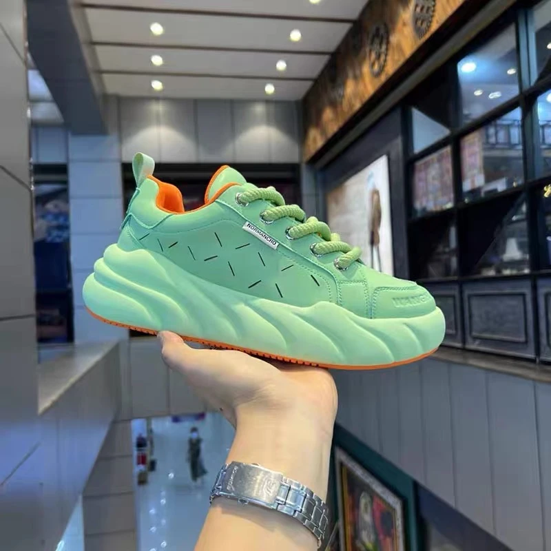 男鞋冬季潮牌百搭休闲厚底板鞋男士学生运动增高麦昆小白老爹潮鞋