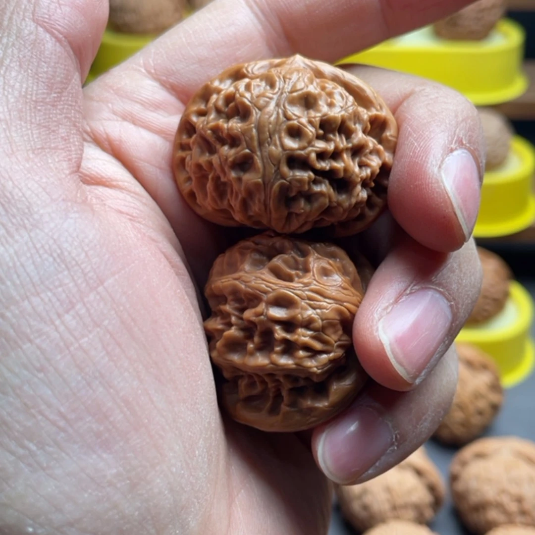 【闪购商品】文玩核桃吊坠阿****徒37宫灯