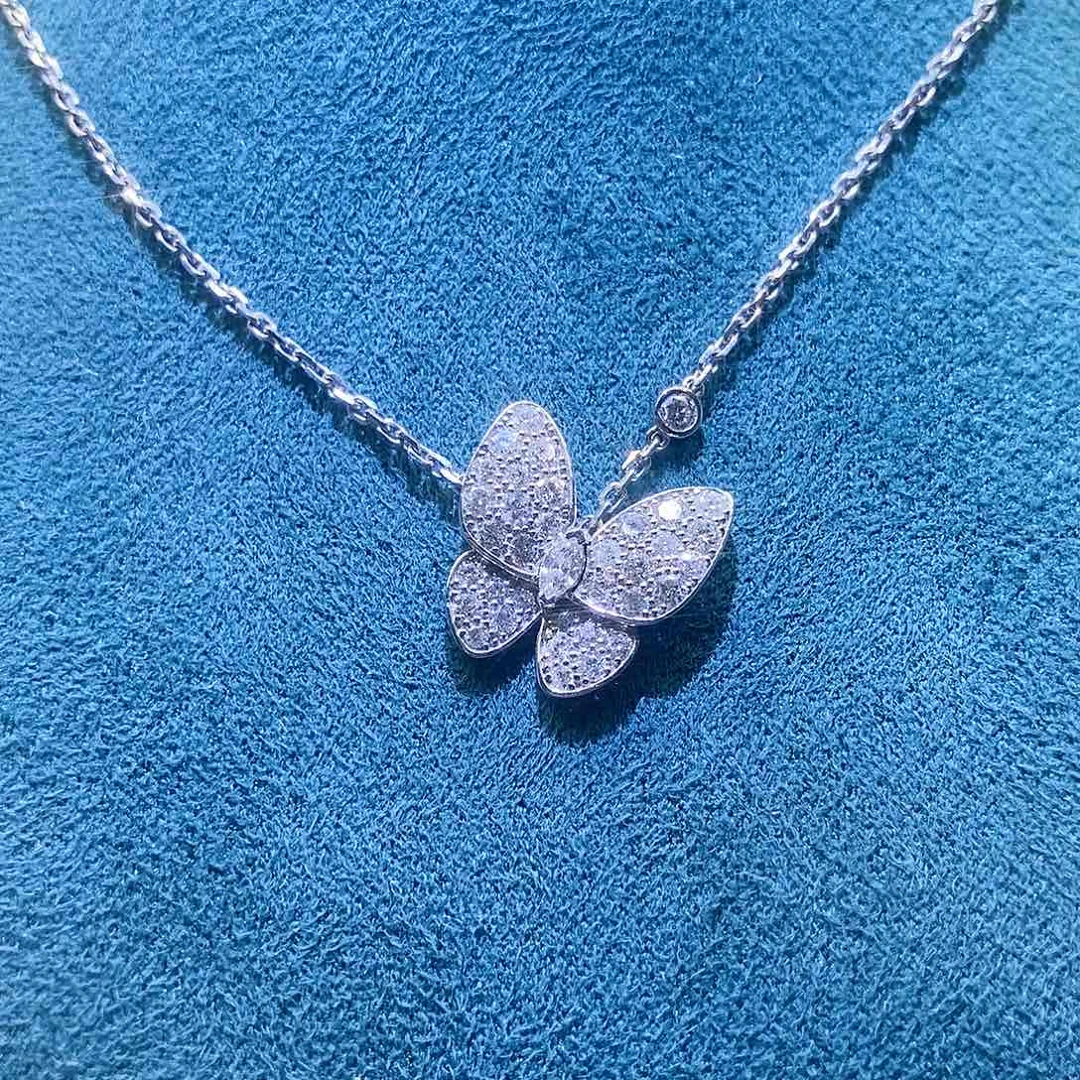 钻石项链18K金镶嵌k白蝴蝶项链