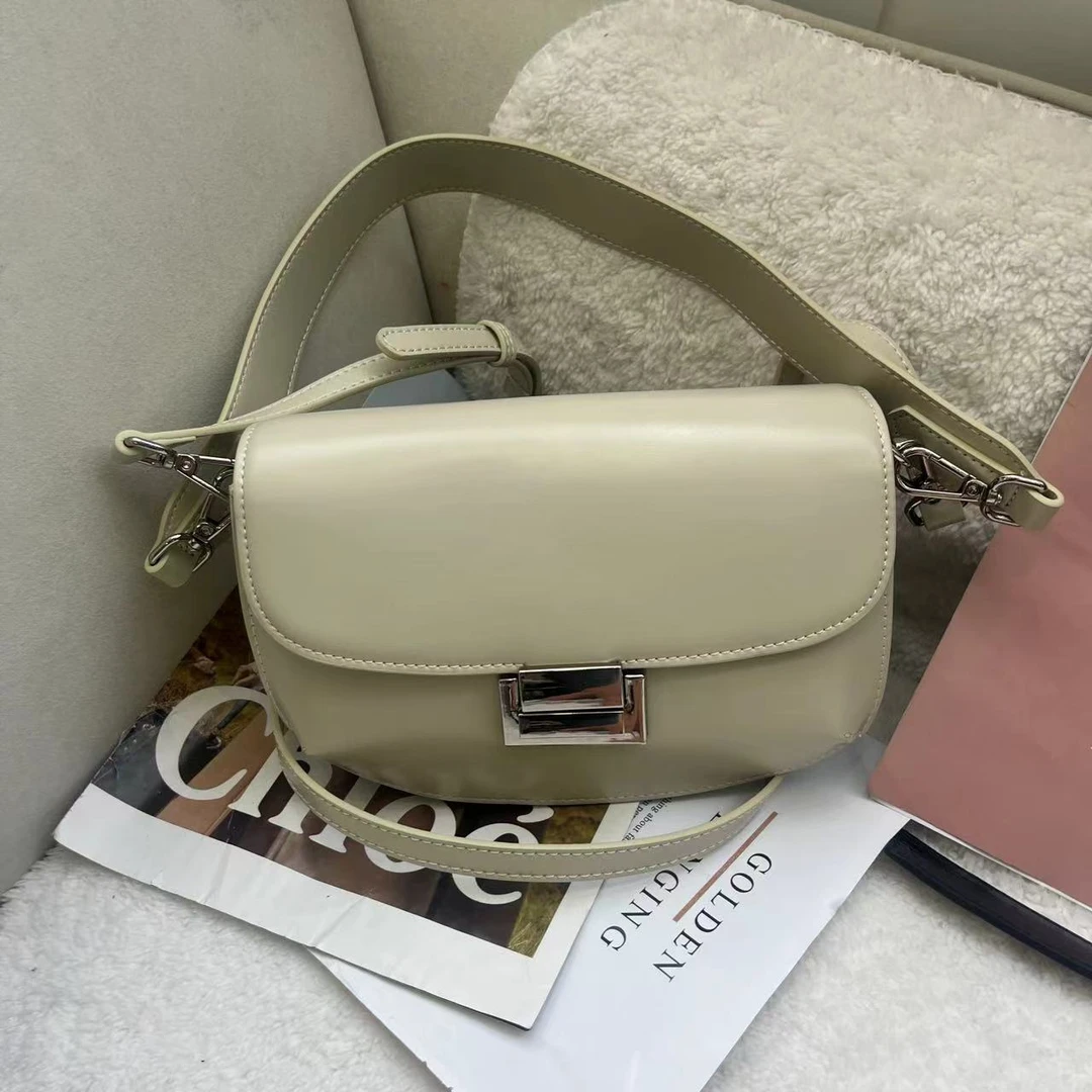 夏季新品百搭时尚斜跨腋下包c8782