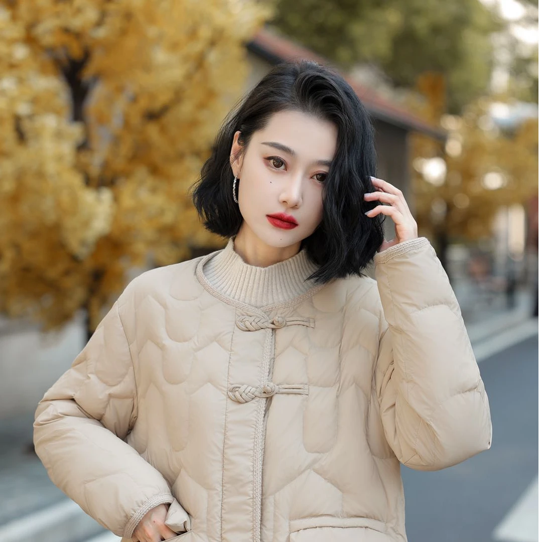 轻薄羽绒服短款时尚休闲百搭保暖韩版秋冬冬季