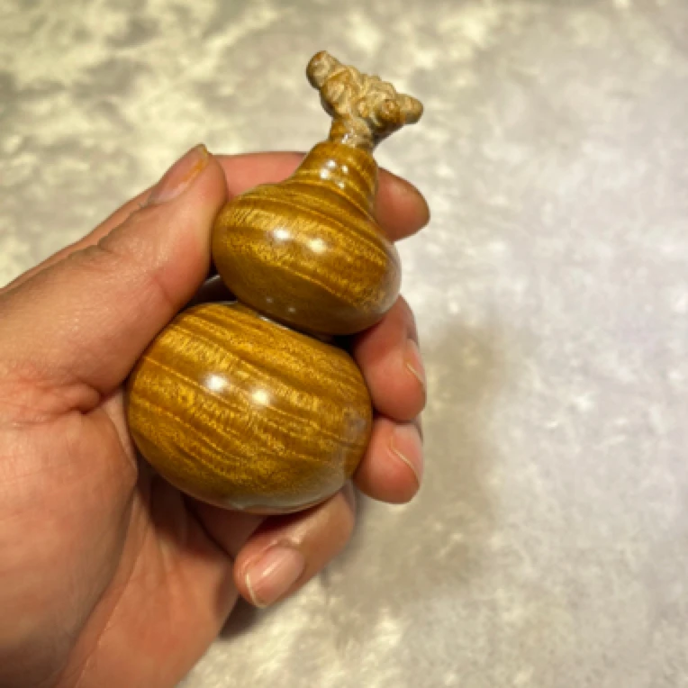 小叶金丝楠木葫芦手把件车挂饰