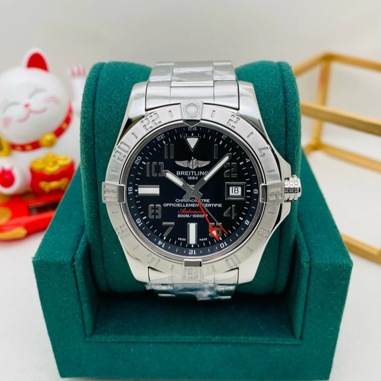 99新 BREITLING/百年灵 复仇者系列：A32390/43mm/双时区