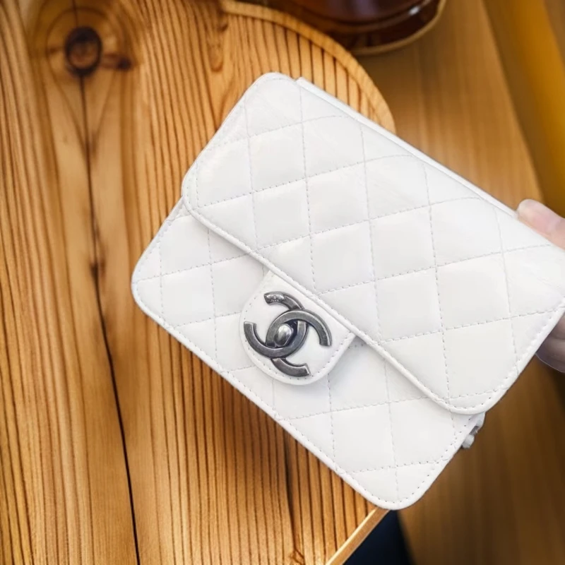 95新 Chanel/香奈儿  【专属】白色双c 银扣斜挎单肩包