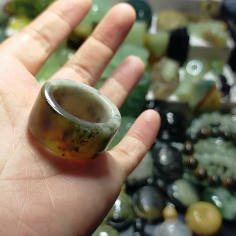 岫玉扳指款式未镶嵌
