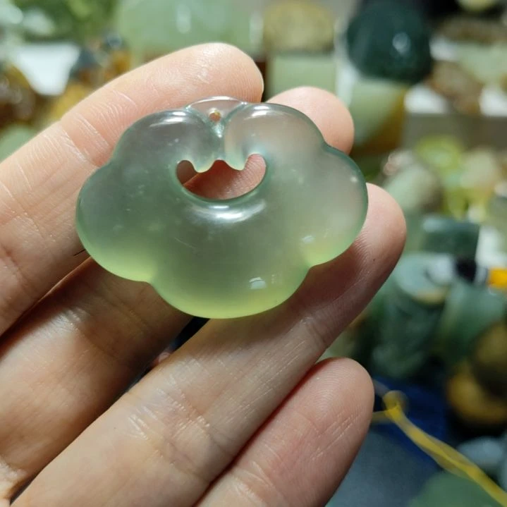 岫玉挂坠款未镶嵌