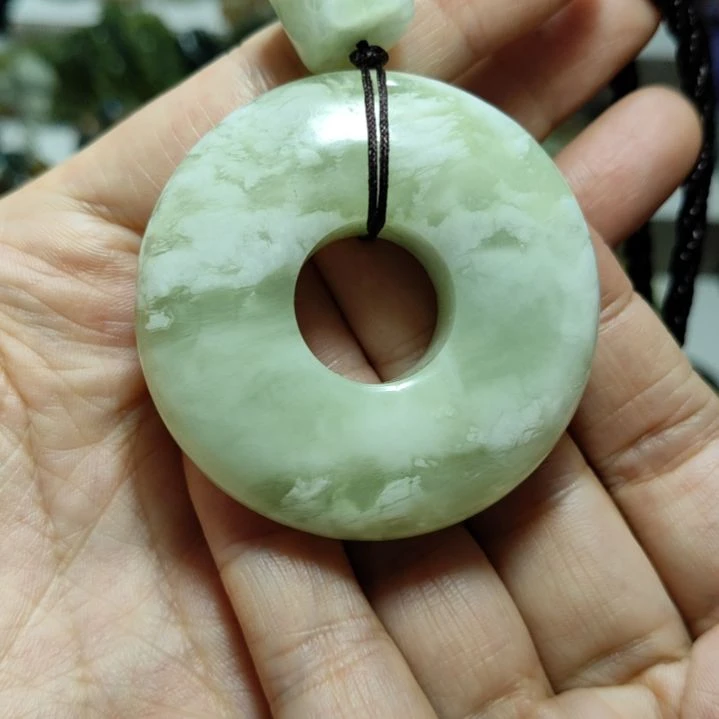 岫玉手把件未镶嵌