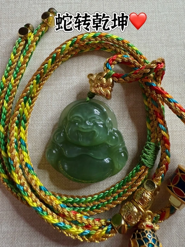 蛇转乾坤璧玉猫眼佛公吉祥挂坠