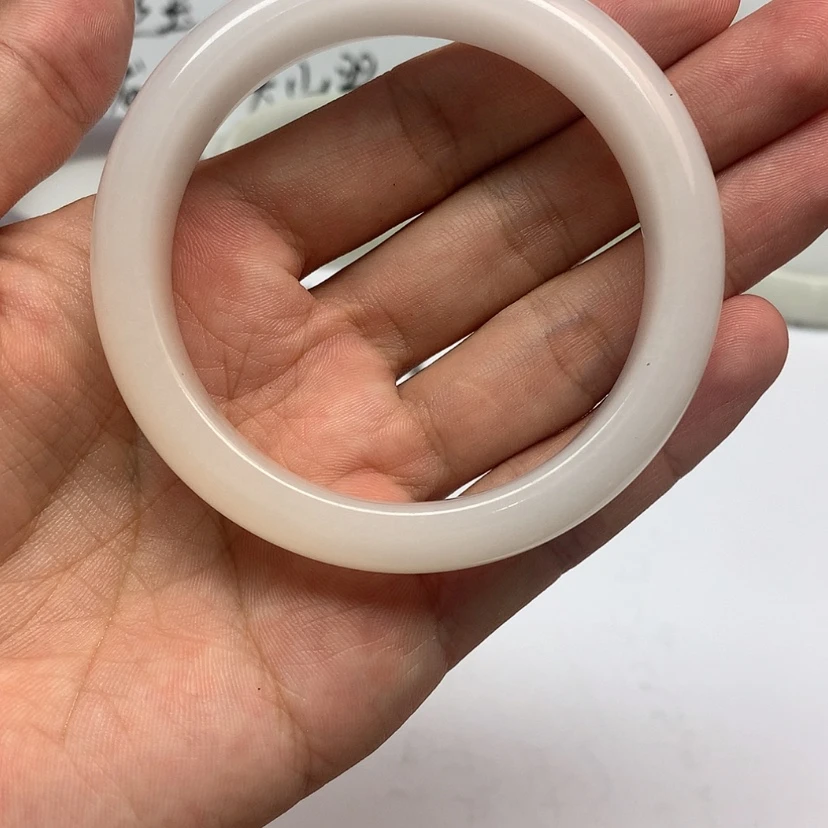【闪购商品】石英质玉颈饰未镶嵌