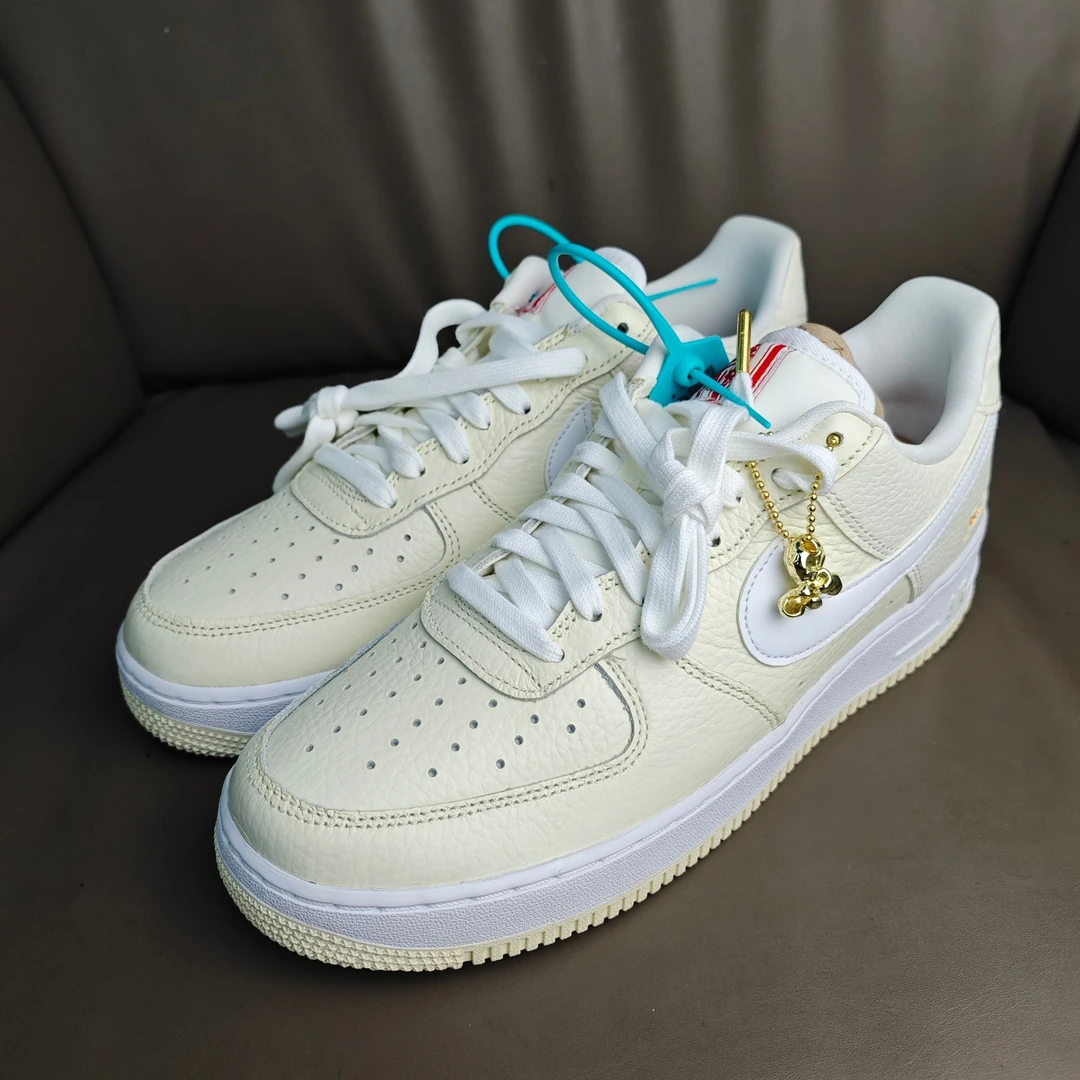 43码/全新 Nike AF1 PRM EMB "Popcorn" 爆米花 低帮板鞋 米白"