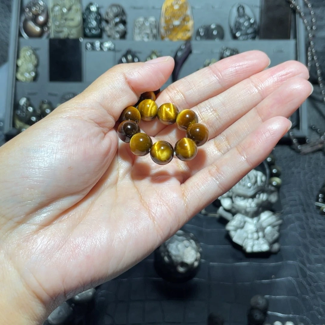 木变石（虎睛石）颈饰未镶嵌?*