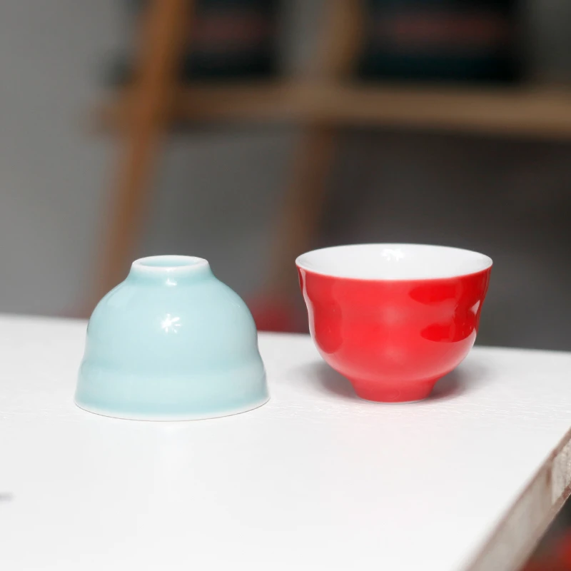 德化白瓷茶具茶杯家用陶瓷主人杯品茗杯胭脂红色釉葫芦小杯子35ml