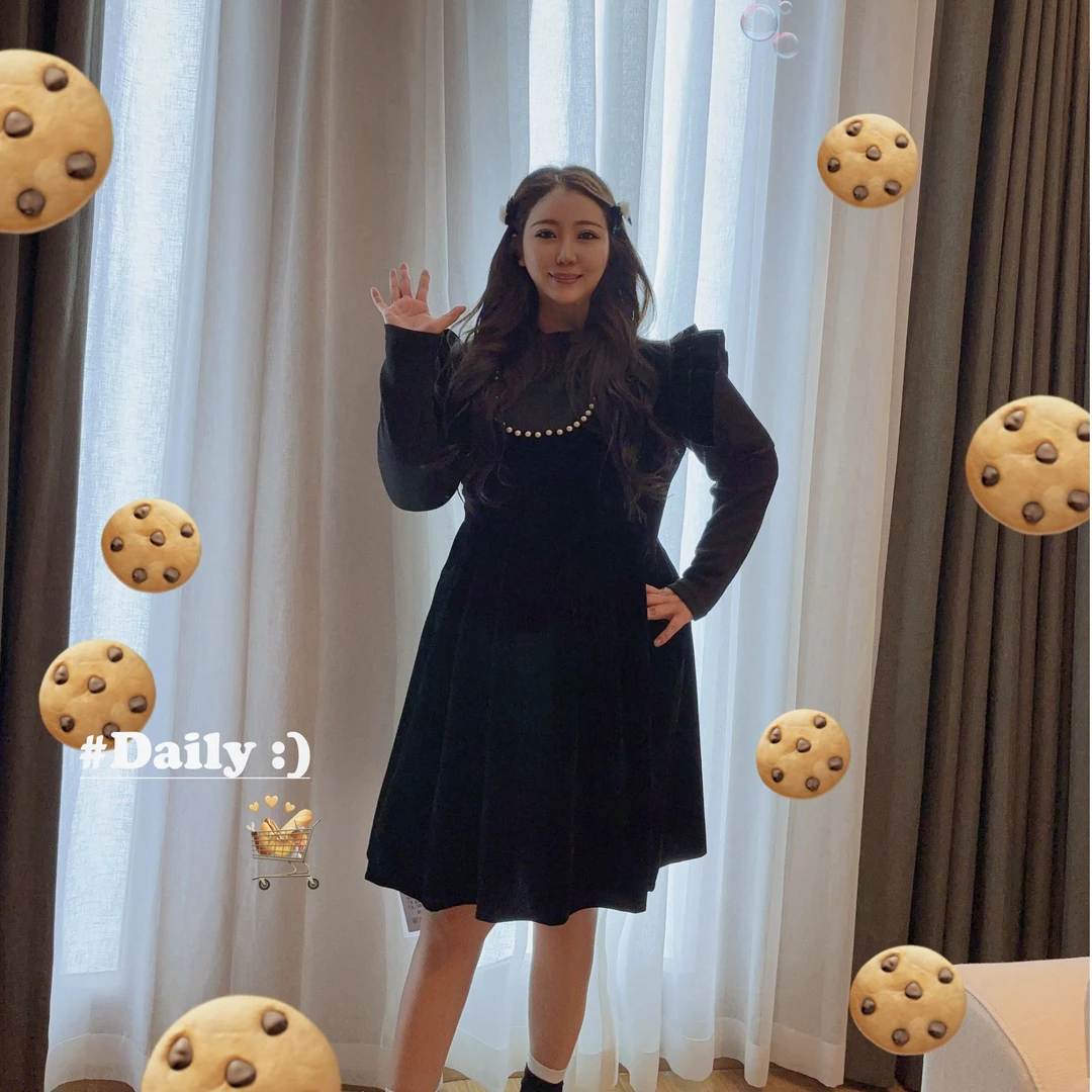 大媛媛爆款珍珠款连衣裙