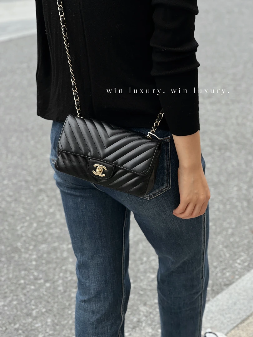 95新 Chanel/香奈儿 香奈儿黑金v纹大mini单肩斜挎包 26开