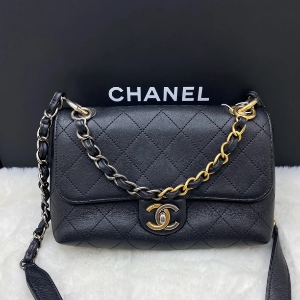 95新 Chanel/香奈儿 香奈儿鸳鸯扣手提cf大mini斜挎包 29开带卡