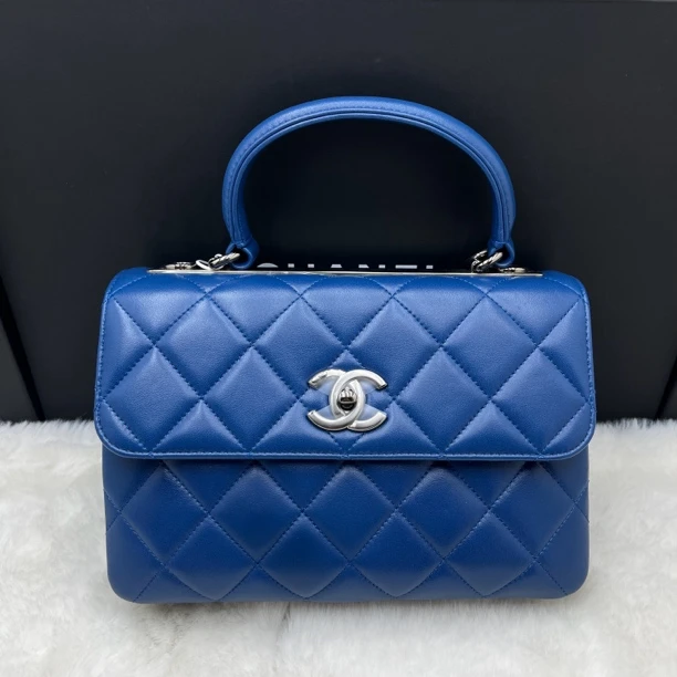 99新 Chanel/香奈儿 香奈儿蓝色trendy cc中号手提斜挎包24开带卡