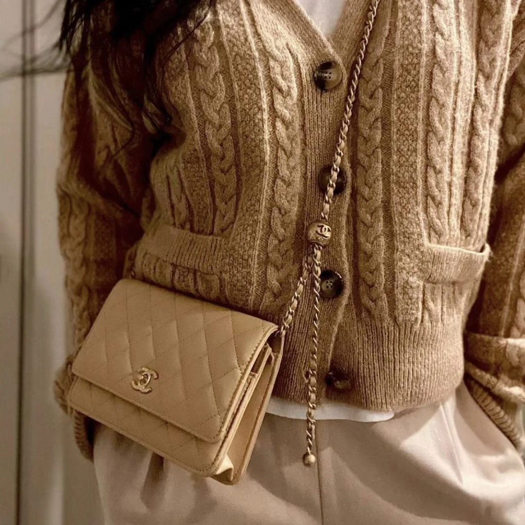 95新 Chanel/香奈儿 香奈儿奶茶色金球woc单肩斜挎包 芯片款