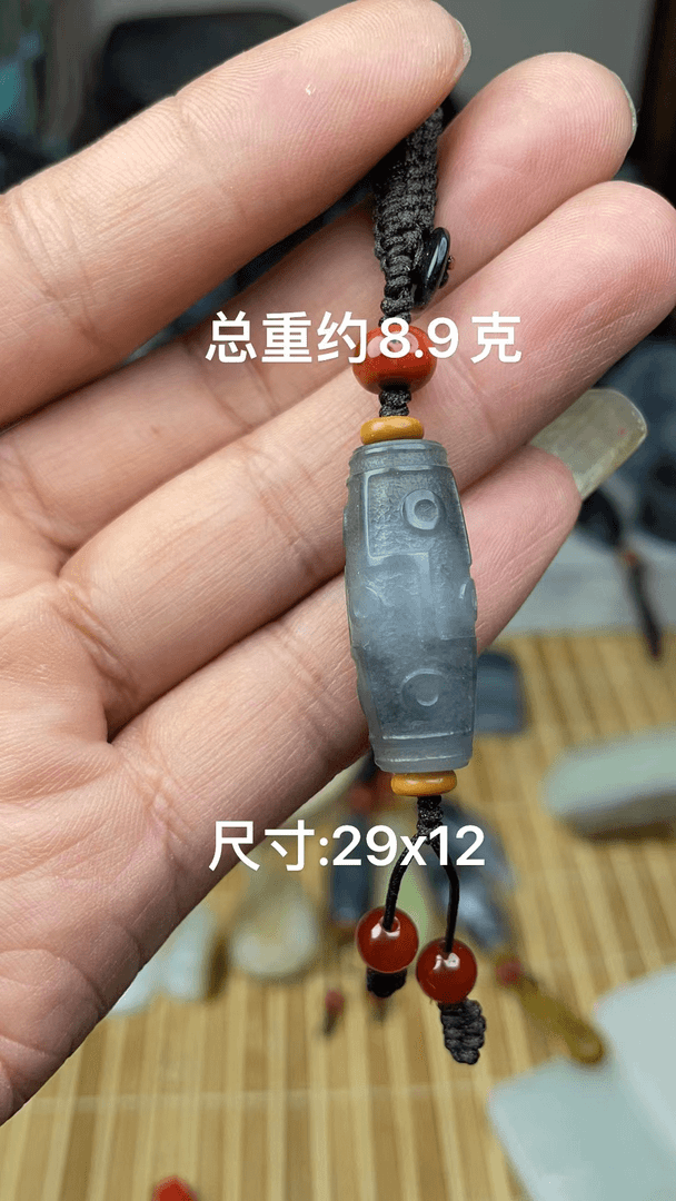 天然和田玉青花籽料玉勒子吊坠