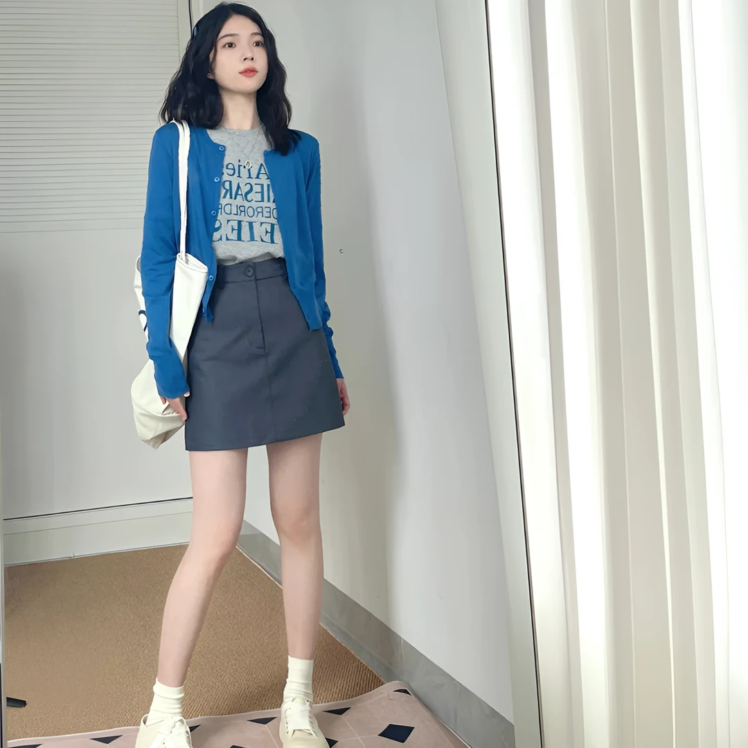 显白宝蓝色短款针织开衫女韩系长袖上衣温柔小个子显瘦毛衣外套秋