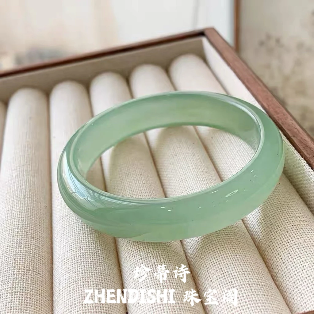 天然东陵玉手镯油青色玉镯子玛瑙玉髓手镯 多样性发货拍1发1