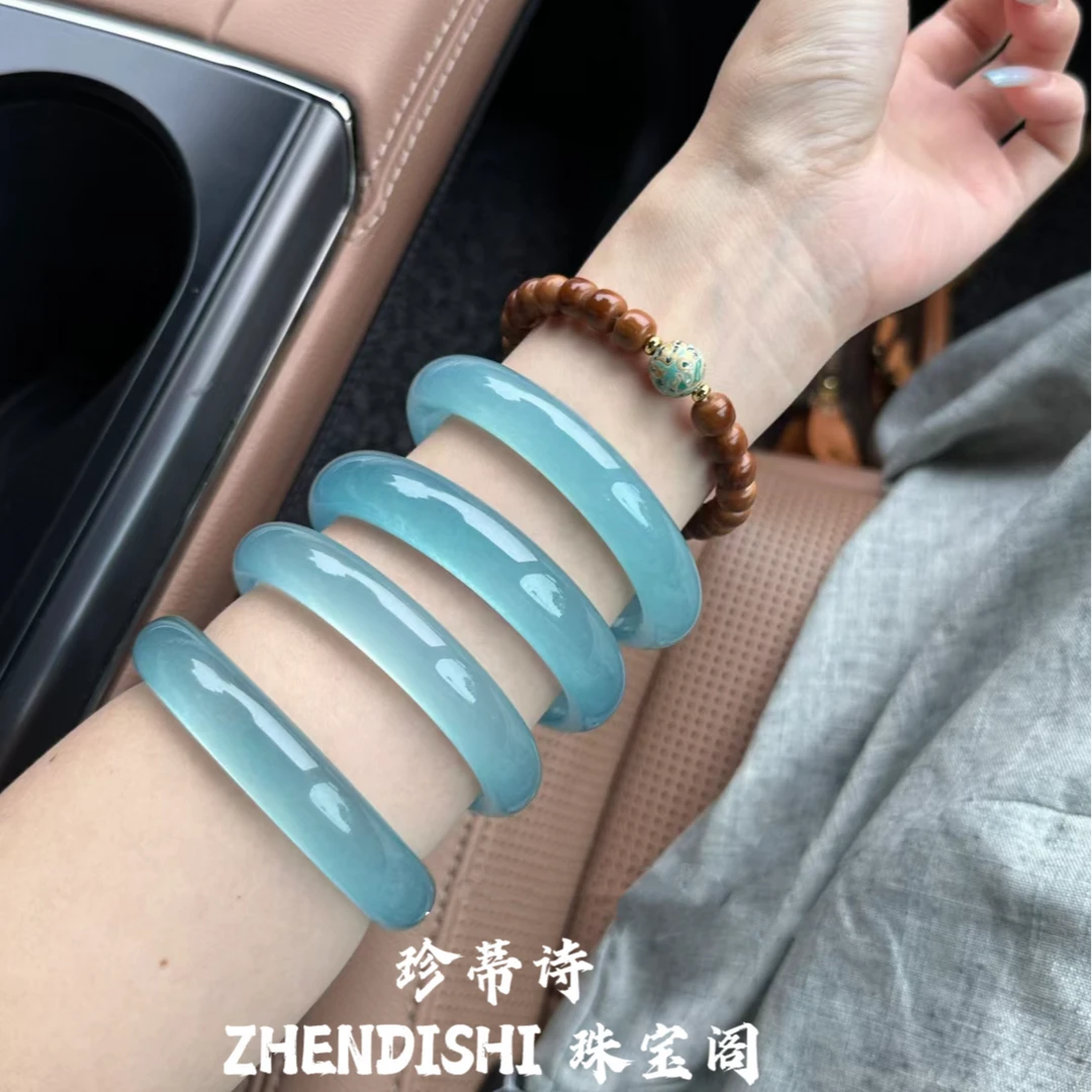 珍蒂诗库里蓝手镯高冰透蓝色玉手镯玛瑙手镯天空蓝玉髓手镯