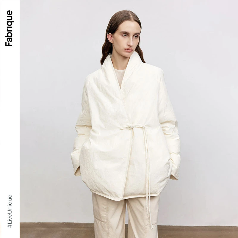 Fabrique秋季新款时尚千金风羽绒服外套白色百搭新中式盘扣羽绒服